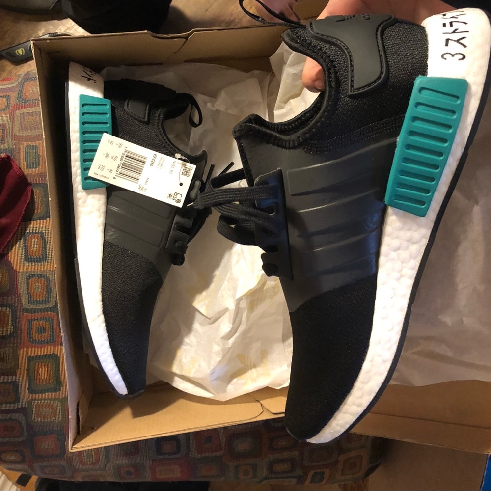 Adidas nmd r1 shoes